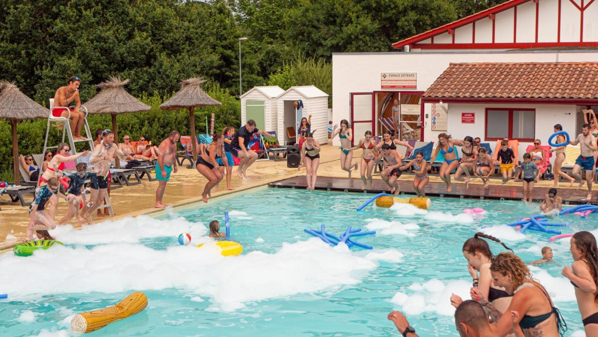 Camping Domaine Berrua - Maeva Selection Бидар Экстерьер фото